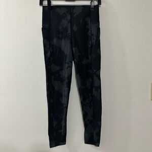 Sweaty Betty Black and‎ Gray Power Leggings